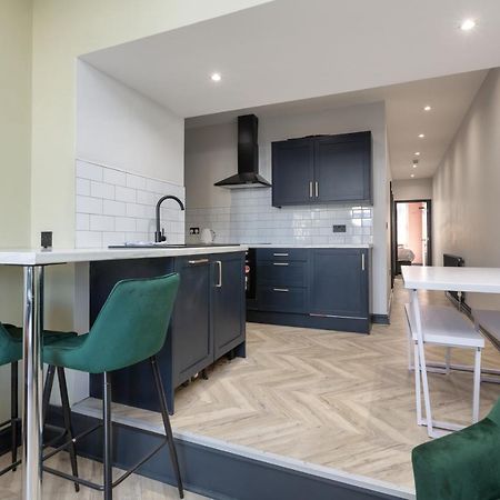 Ettie And Gigi'S Apartment Blackpool Exterior photo